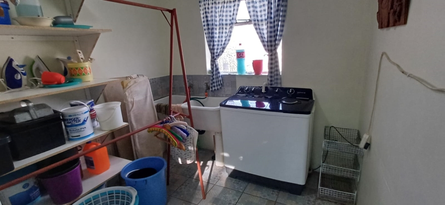 3 Bedroom Property for Sale in Flamwood North West
